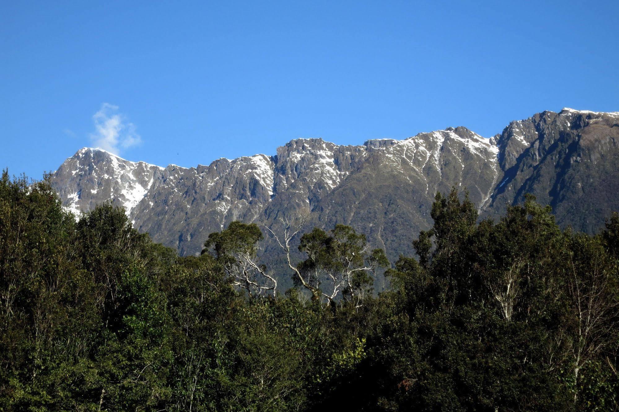 Fox Glacier Lodge Exterior foto